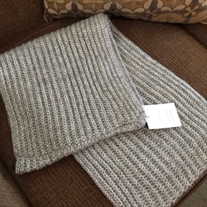 LC Lauren Conrad Infinity Scarf